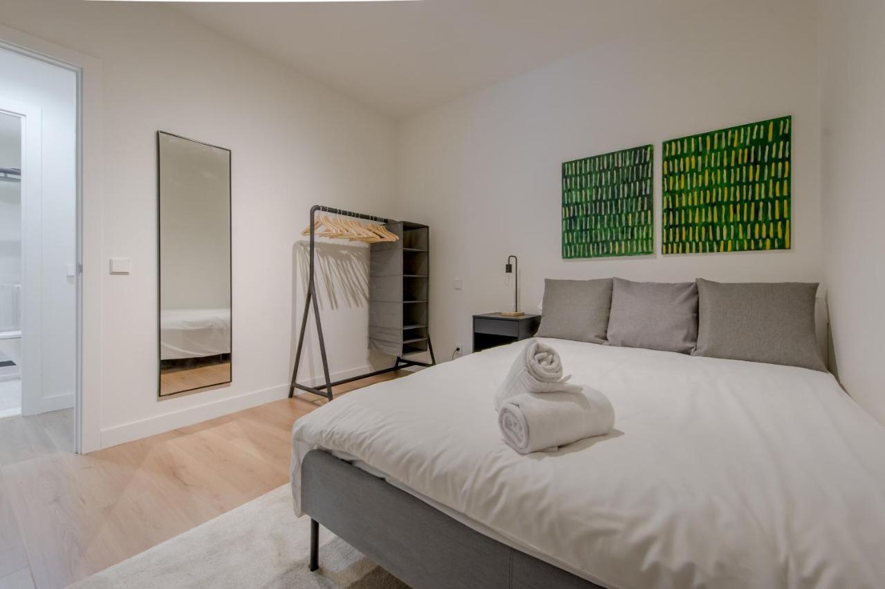 شقة مدريد  في Modern Apt & Cool Interior Design En El Retiro المظهر الخارجي الصورة